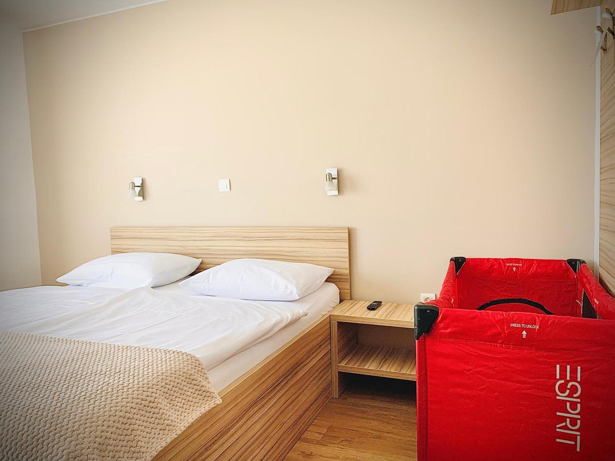Stara Lipa Tasner Free Kitchen&Garage&Parking-Self Check In Hotel Maribor Kamer foto