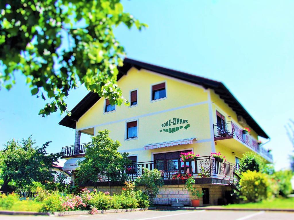 Stara Lipa Tasner Free Kitchen&Garage&Parking-Self Check In Hotel Maribor Buitenkant foto