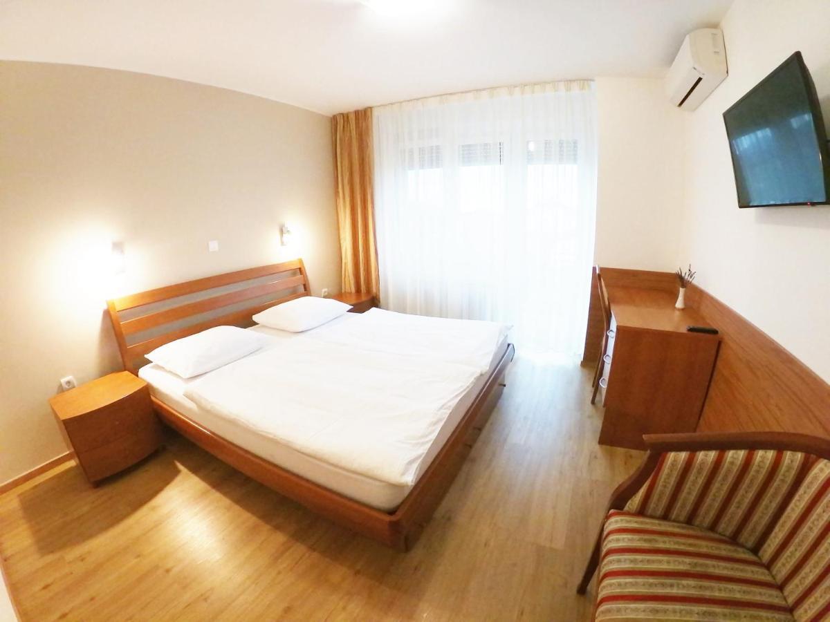 Stara Lipa Tasner Free Kitchen&Garage&Parking-Self Check In Hotel Maribor Buitenkant foto
